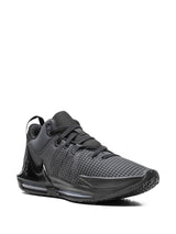 Nike LeBron "Witness 7"